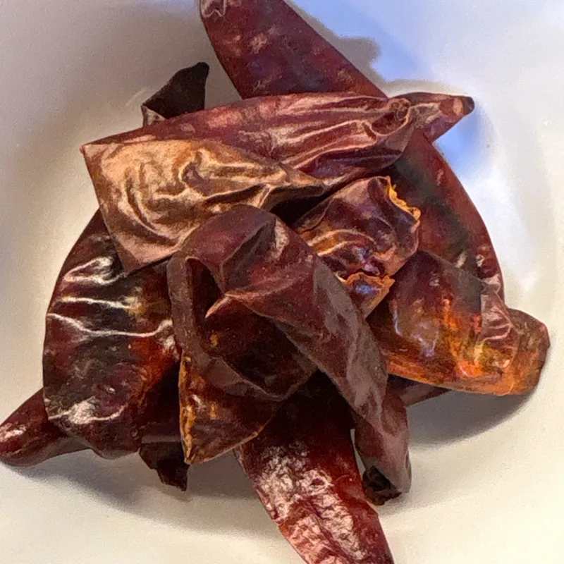 Dried red chilli